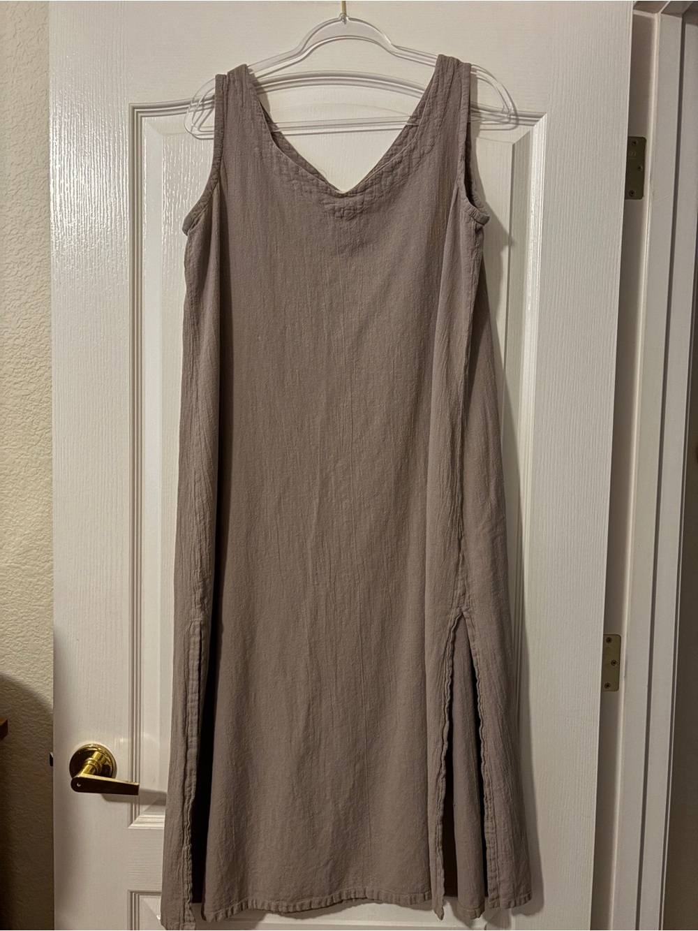 100% Cotton Conscious Coterie Sleeveless Taupe V-Neck Maxi Dress size 2 (large)